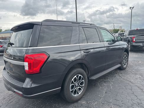 Used 2024 Ford Expedition XLT AWD/4WD image 3