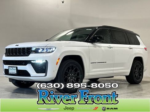 New 2026 Jeep Grand Cherokee L Summit w/ Obsidian Package AWD/4WD image 1