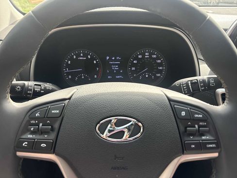 Used 2021 Hyundai Tucson Limited AWD/4WD image 11