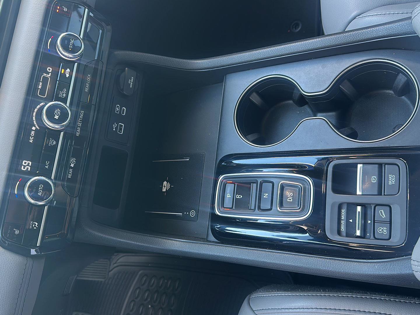 Used 2025 Honda Pilot EX-L image 16