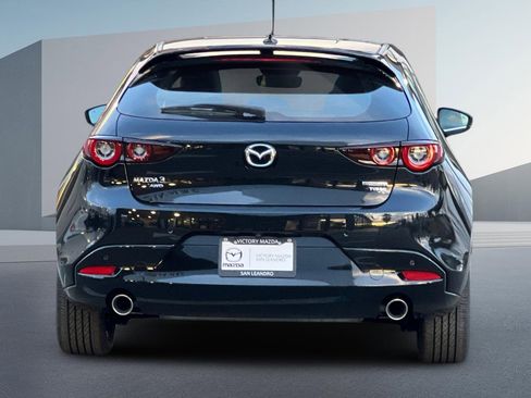 New 2025 MAZDA MAZDA3 Hatchback w/Premium Plus Pkg image 4