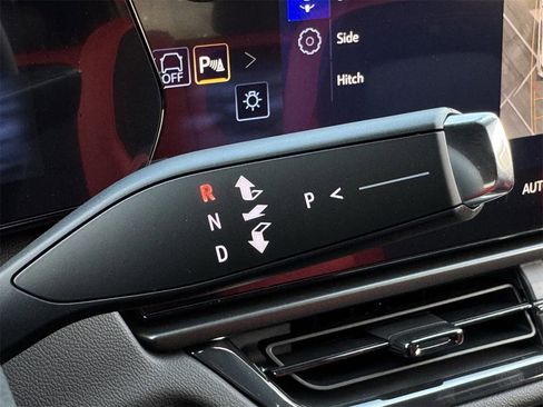 New 2026 Chevrolet Equinox EV RS image 16