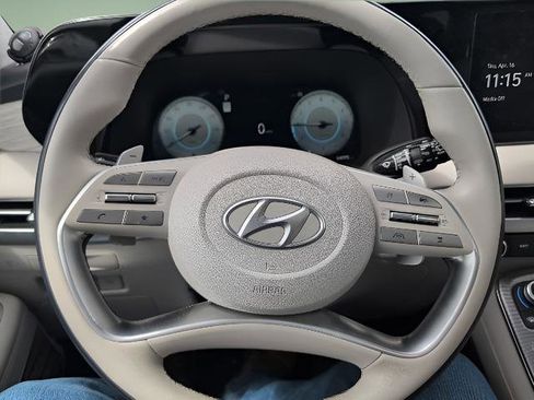 Used 2024 Hyundai Palisade Calligraphy image 12