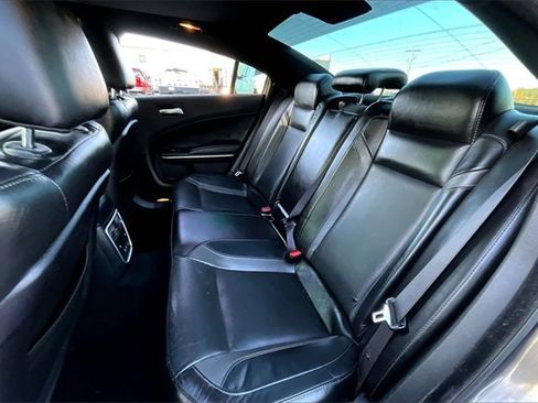 Used 2020 Dodge Charger SXT w/ Leather Interior Group image 19