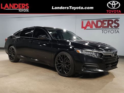 Used 2018 Honda Accord LX image 1