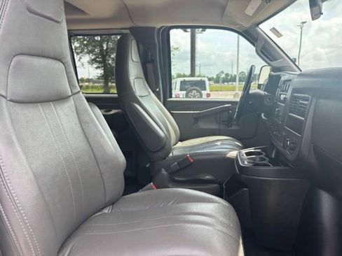 Used 2023 Chevrolet Express 3500 LS RWD image 13
