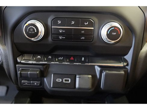 Used 2024 GMC Sierra 1500 Pro w/ Pro Value Package image 28