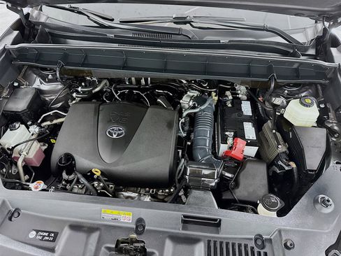 Used 2022 Toyota Highlander XLE image 31