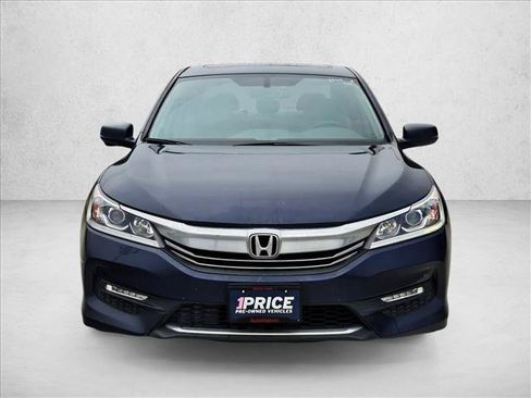 Used 2017 Honda Accord EX-L image 2
