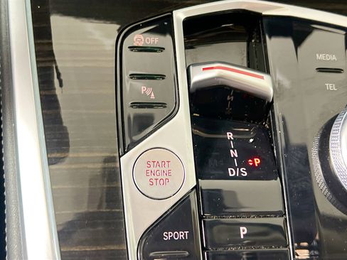 Used 2024 BMW X7 xDrive40i image 25