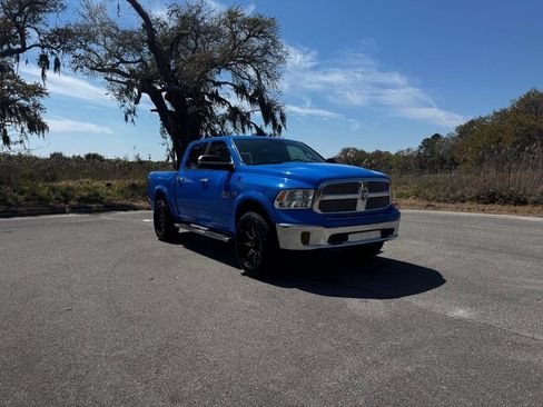 Used 2018 RAM 1500 SLT image 7