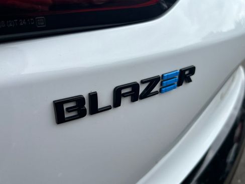 Used 2024 Chevrolet Blazer EV RS image 11