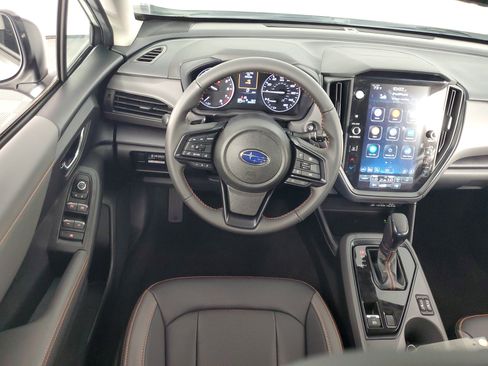 Used 2025 Subaru Crosstrek 2.5i Limited w/ Crosstrek Mirror Package image 14