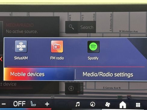 Used 2024 BMW i4 eDrive35 w/ Convenience Package image 31