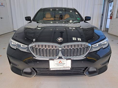 Used 2022 BMW 330i xDrive Sedan w/ Driving Assistance Package image 3