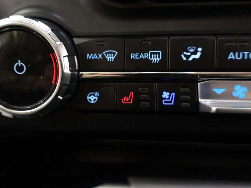 Used 2025 Ford F250 Platinum AWD/4WD image 60