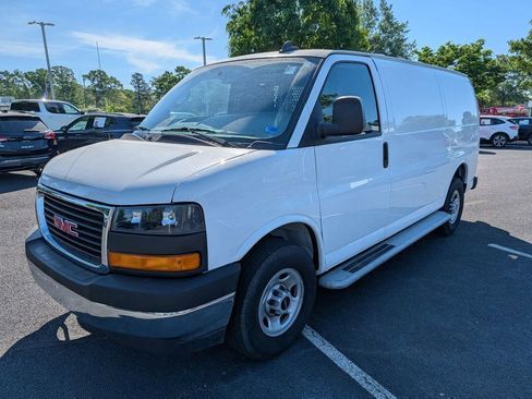 Used 2024 GMC Savana 2500 w/ Driver Convenience Package RWD image 4