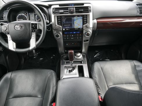 Used 2022 Toyota 4Runner Limited AWD/4WD image 10