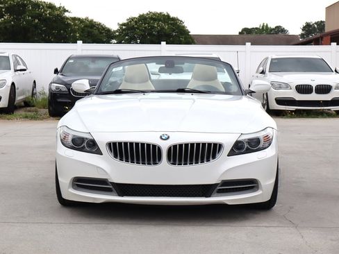 Used 2010 BMW Z4 sDrive35i RWD image 2