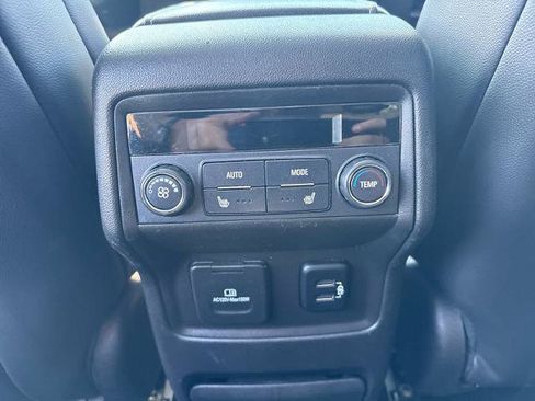 Used 2017 GMC Acadia SLT AWD/4WD image 20