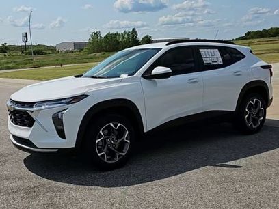 New 2026 Chevrolet Trax LT w/ Driver Confidence Package