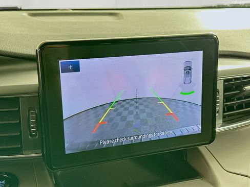 Used 2024 Ford Explorer XLT w/ Equipment Group 202A image 22