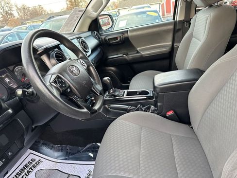 Used 2021 Toyota Tacoma SR image 27