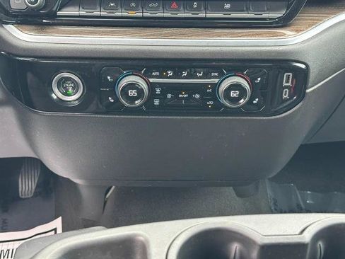 Used 2022 Chevrolet Silverado 1500 RST image 14