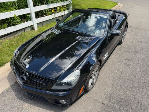 Used 2011 Mercedes-Benz SL 63 AMG image 25