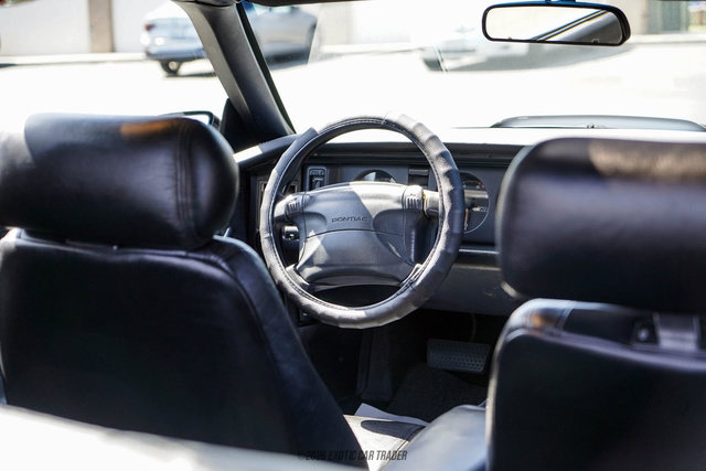 Used 1992 Pontiac Firebird Formula RWD image 41