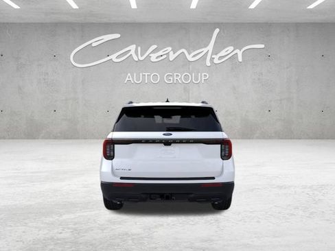 New 2026 Ford Explorer Active RWD image 6