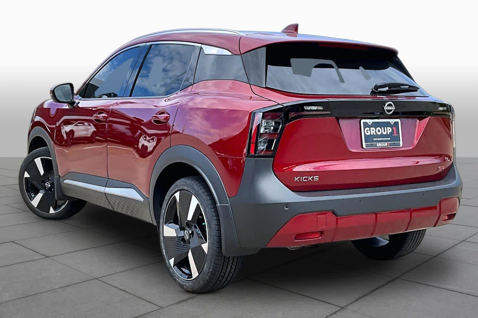 Certified 2025 Nissan Kicks SR w/ SR Premium Package FWD image 11