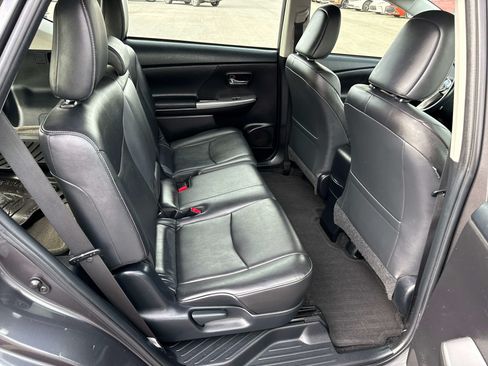 Used 2016 Toyota Prius V Four FWD image 18