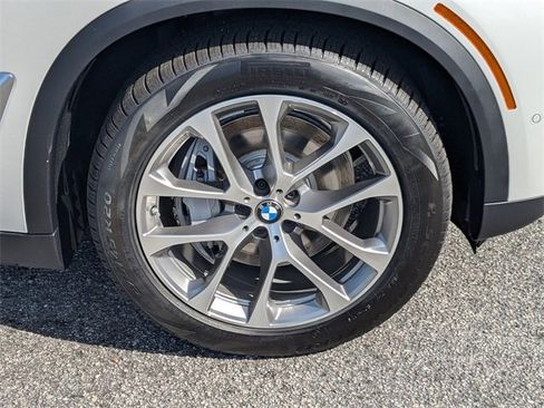 New 2026 BMW X5 xDrive50e image 12