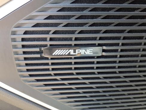 Used 2023 Jeep Wagoneer L Series II AWD/4WD image 17
