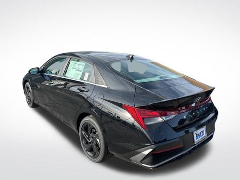 New 2026 Hyundai Elantra SEL Sport Premium FWD image 8