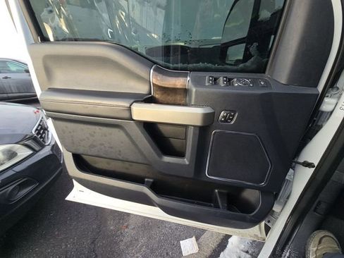 Used 2022 Ford F250 Lariat w/ Lariat Value Package image 13