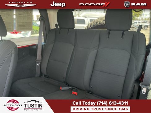 Used 2020 Jeep Wrangler Sport AWD/4WD image 19