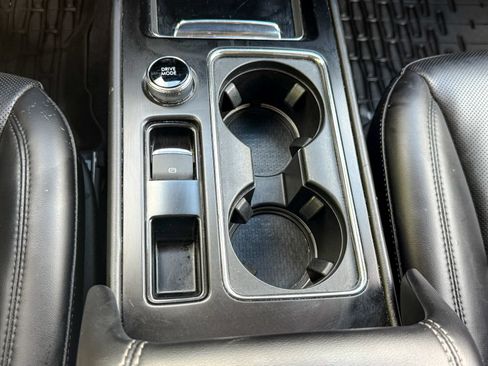 Used 2023 Lincoln Corsair AWD w/ Equipment Group 101A image 28