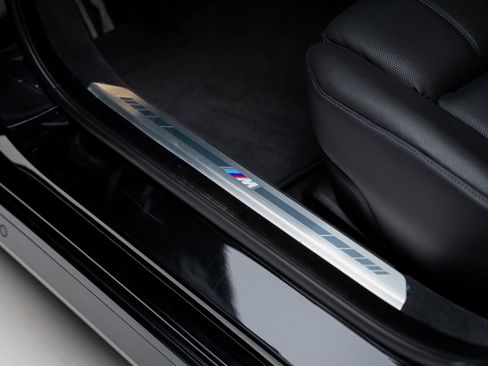 Used 2023 BMW i7 xDrive60 w/ Executive Package 2 image 55