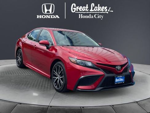 Used 2023 Toyota Camry SE AWD/4WD image 1
