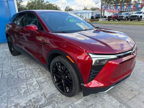 New 2026 Chevrolet Blazer EV LT w/ LPO, Blackout Package FWD image 5