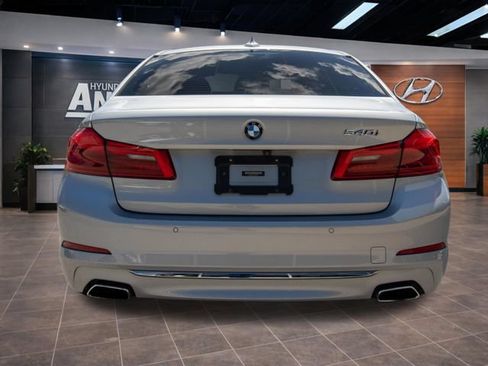 Used 2018 BMW 540i RWD image 11