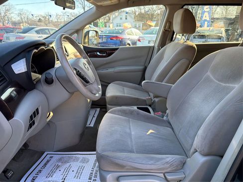 Used 2016 Nissan Quest SV image 9