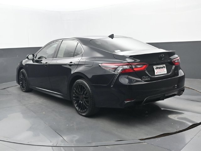 Used 2024 Toyota Camry SE FWD image 3