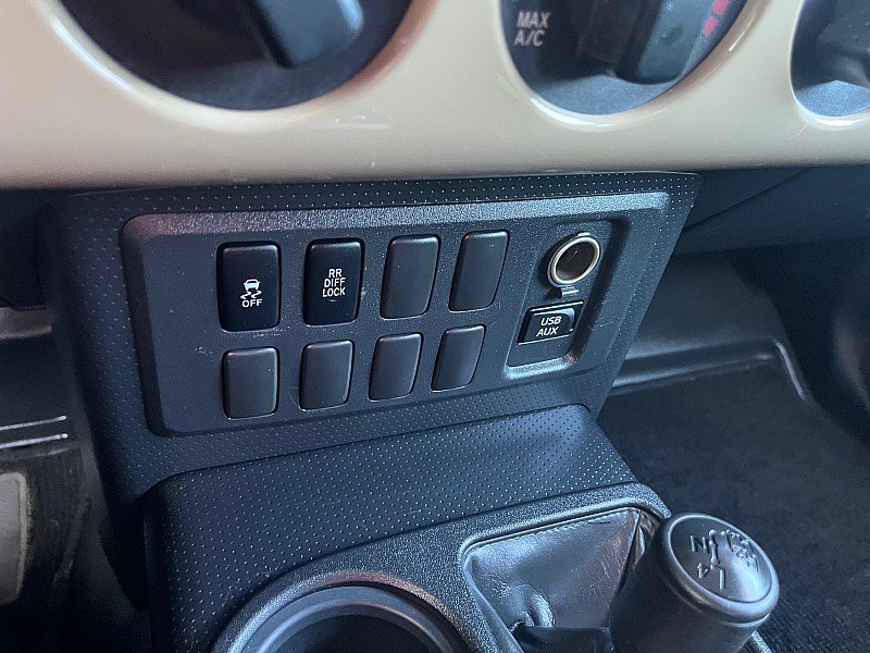 Used 2011 Toyota FJ Cruiser 4WD w/ Convenience Pkg image 26