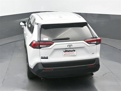 Used 2023 Toyota RAV4 LE image 28