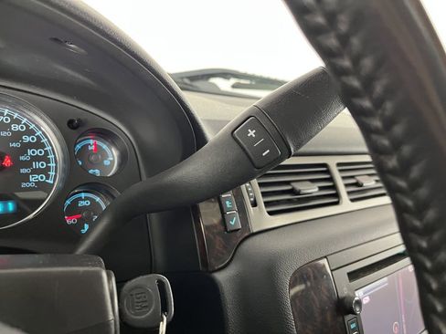 Used 2013 GMC Sierra 3500 Denali image 23