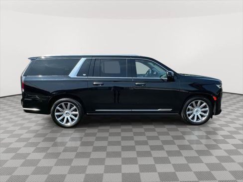 Used 2024 Cadillac Escalade ESV Premium Luxury Platinum image 7