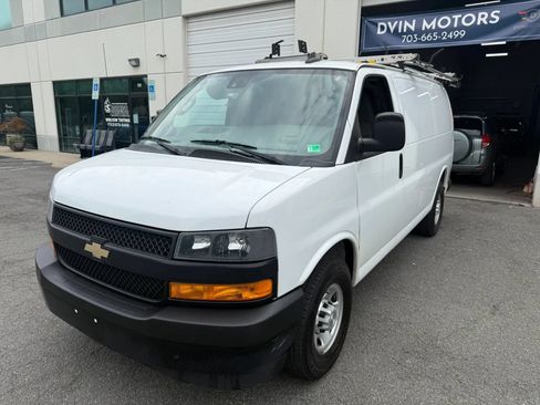 Used 2019 Chevrolet Express 2500 w/ Driver Convenience Package RWD image 5
